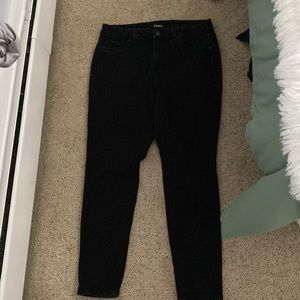 black skinny jeans